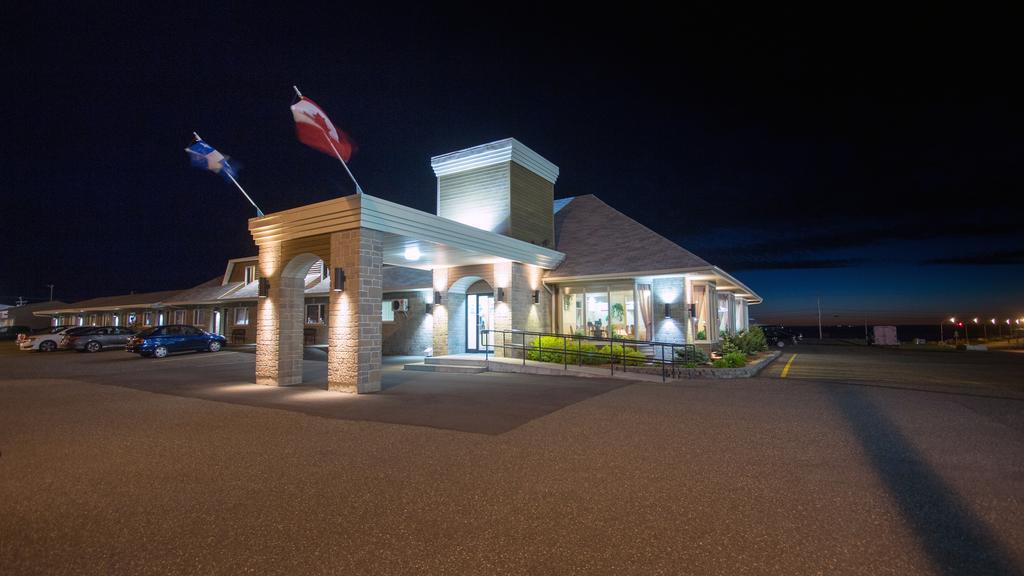 Hôtel Motel La Vigie Matane Esterno foto