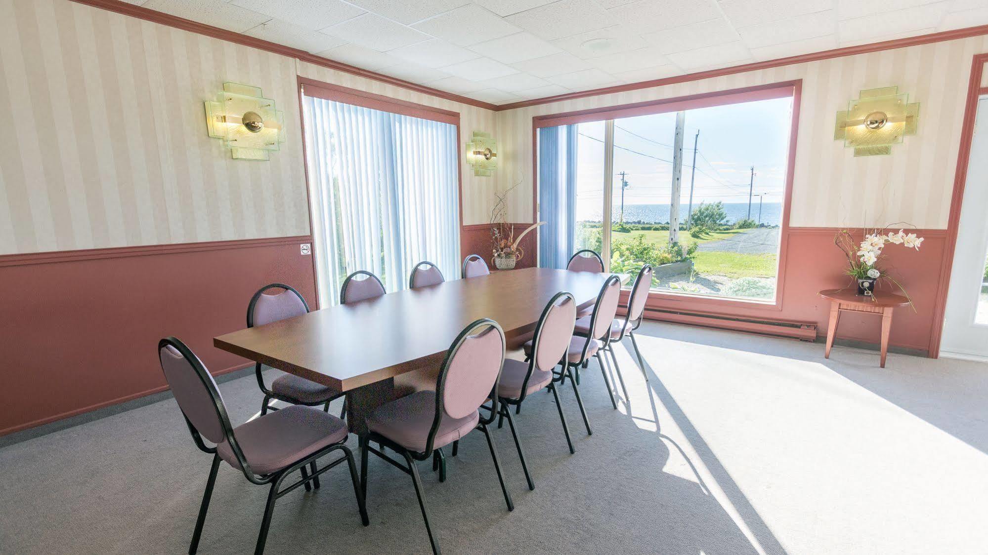 Hôtel Motel La Vigie Matane Esterno foto